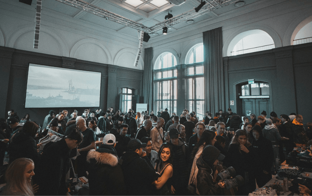 How Dallas Nonprofits Use Mobile Billboards for Community Events